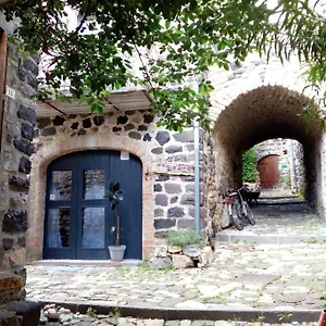Hébergement de vacances à L'ombre De L'olivier, Mirabel (Ardeche)